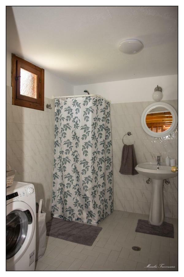 Villa Liodentro House à Karpathos Extérieur photo