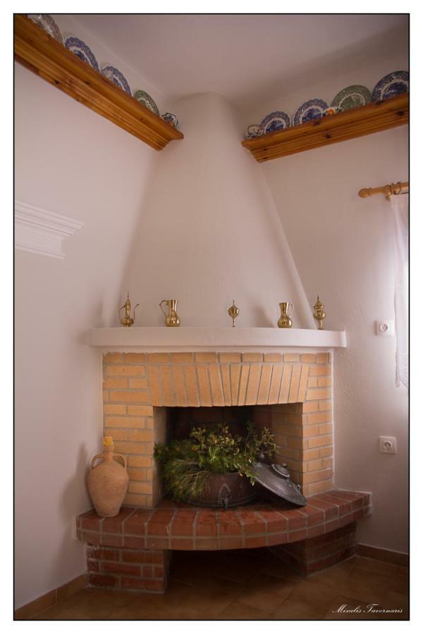 Villa Liodentro House à Karpathos Extérieur photo